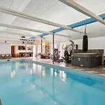 Lovely House With Pool Near Charming Aarhus וילה